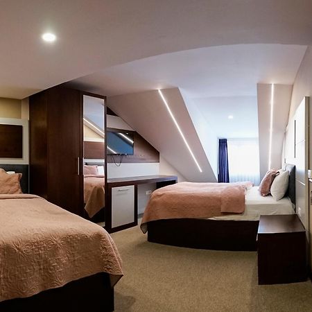 Hotel Prizreni Dış mekan fotoğraf