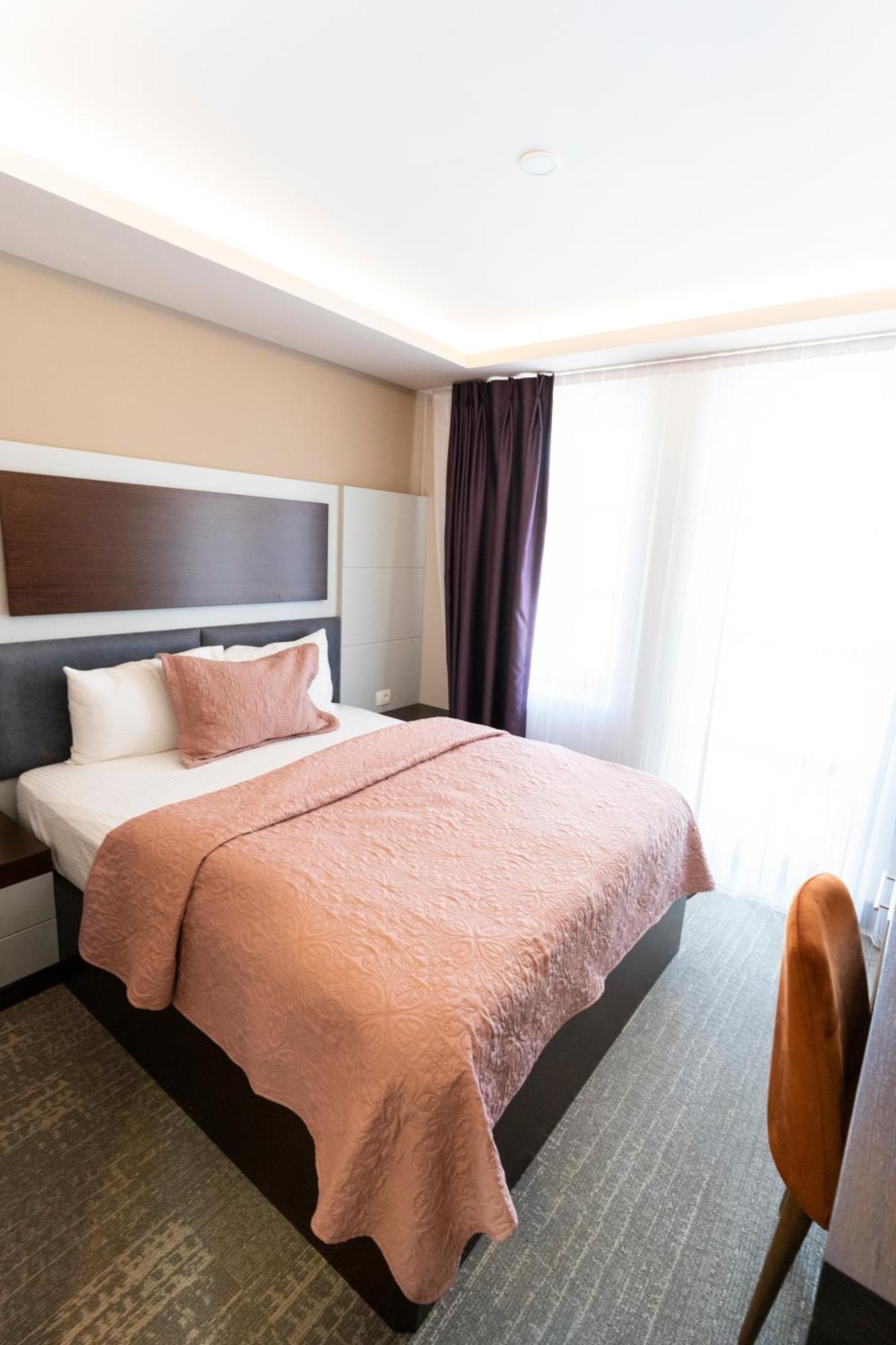 Hotel Prizreni Dış mekan fotoğraf