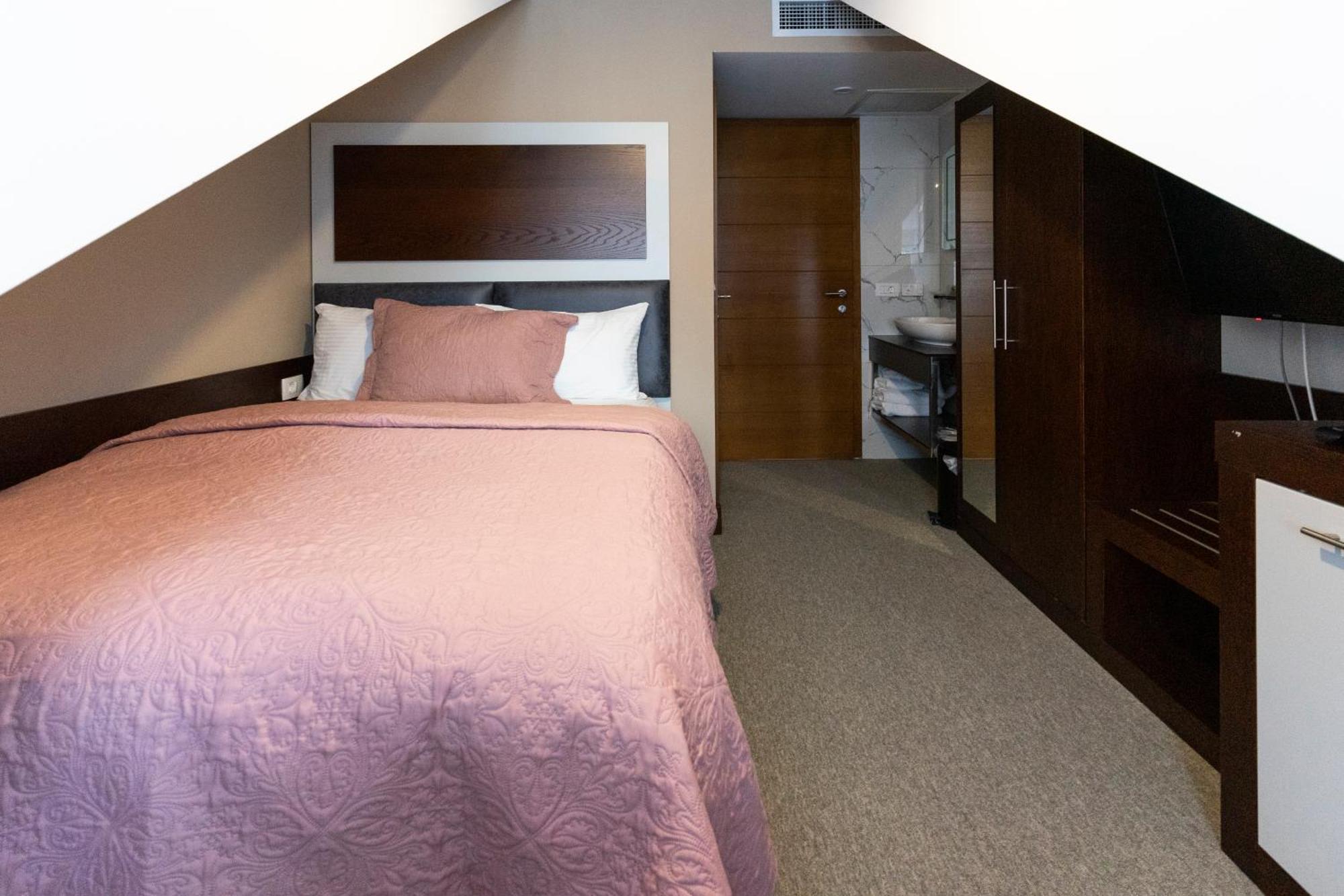 Hotel Prizreni Dış mekan fotoğraf