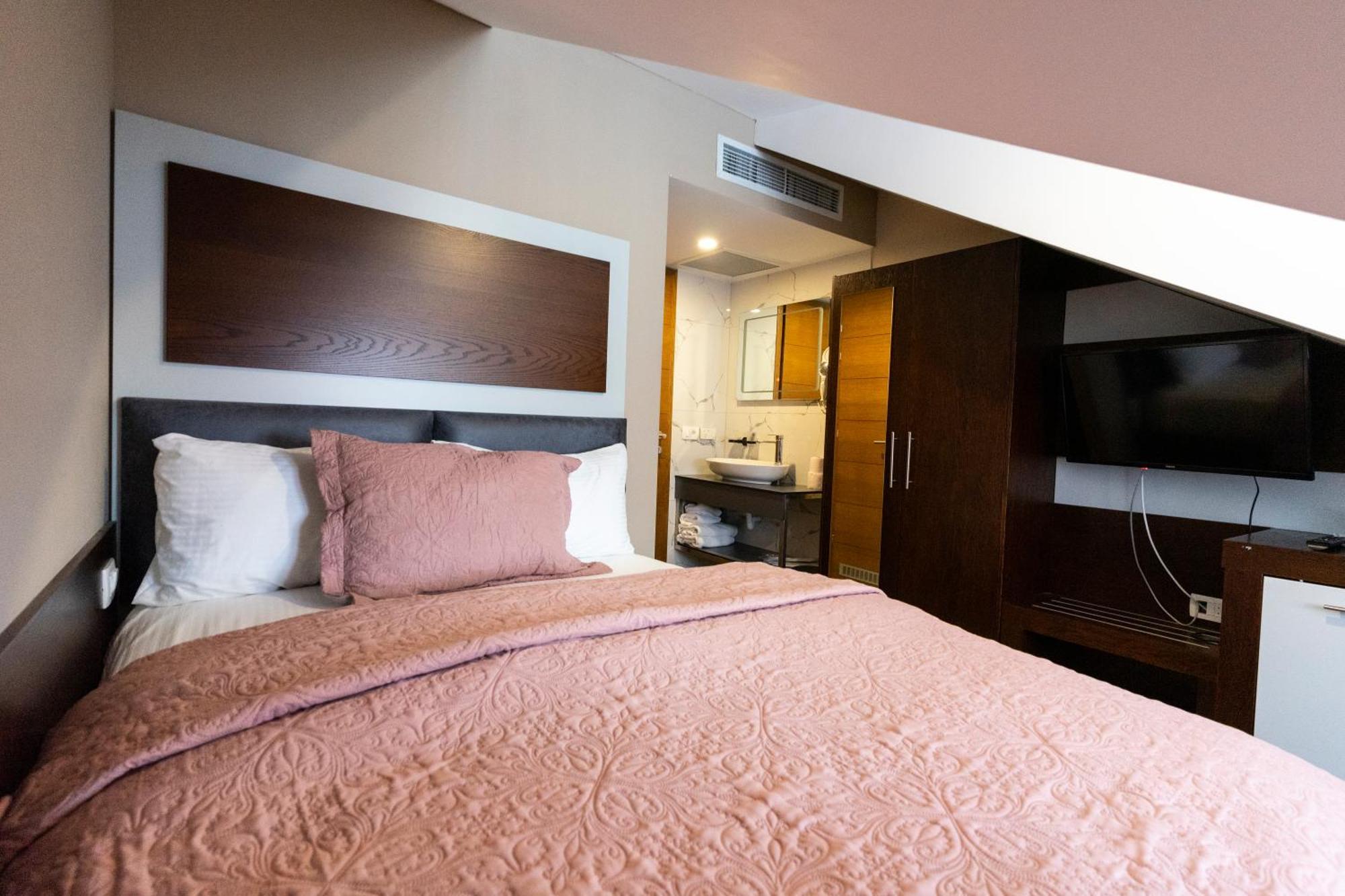 Hotel Prizreni Dış mekan fotoğraf