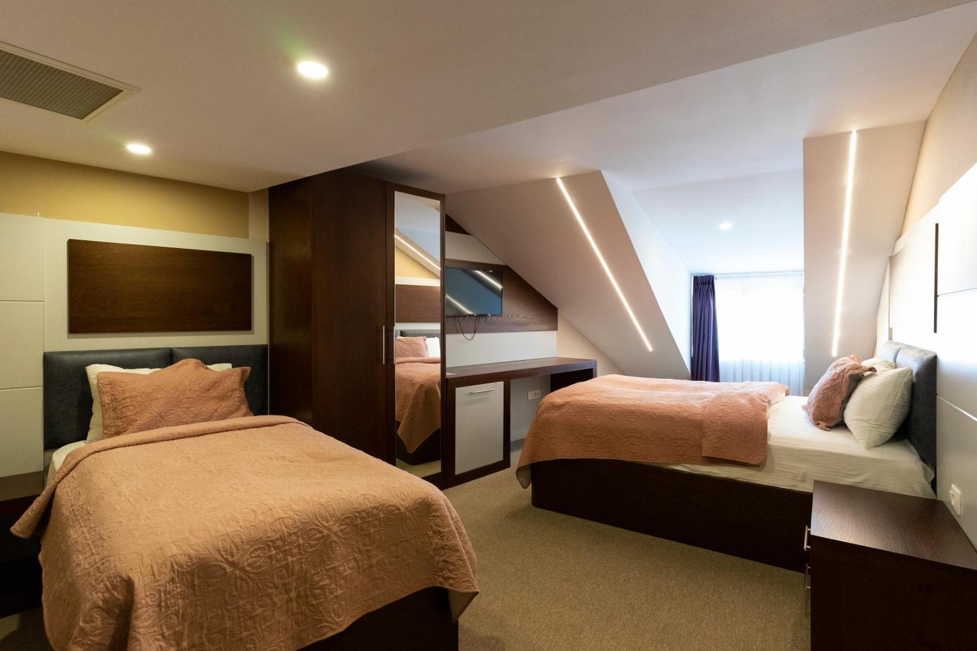 Hotel Prizreni Dış mekan fotoğraf
